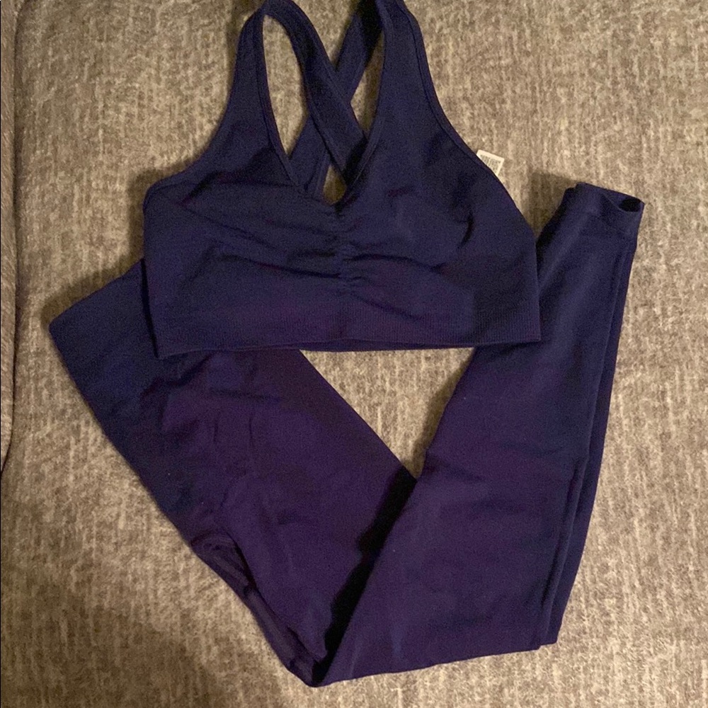 Alphalete Navy Blue/Purple Sports Bra and Leggings Set